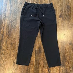 Lululemon On The Fly Pants Woven 27” Black Size 12